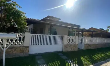 Casa c/ piscina no condomínio orla 500 – unamar, cabo frio/rj