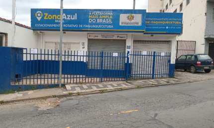 Casa comercial com 5 salas para alugar na Rua Dirce Passos, 26, Centro, Itaquaquecetuba