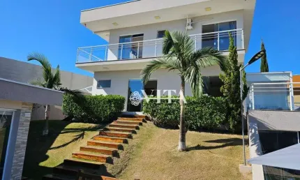 Sobrado com 3 dormitórios à venda, 277 m² por R$ 2.350.000 - Centro - Igaratá/SP