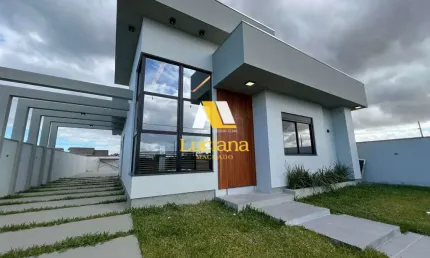 Casa nova à venda – excelente padrão e pronta para morar!