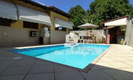 Casa com 3 quartos à venda na Rua Professor José Vieira de Souza, Itaipu, Niterói