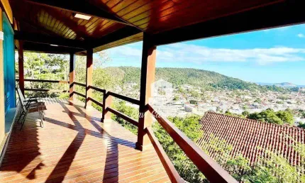 Casa com 3 dormitórios à venda, 226 m² por R$ 850.000,00 - Itaipu - Niterói/RJ