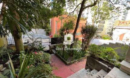 Casa no melhor ponto de Copacabana. Oportunidade de negocio!