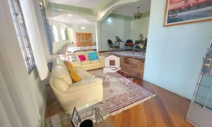 Casa com 5 quartos à venda na Rua Mário Joaquim Santana, São Francisco, Niterói