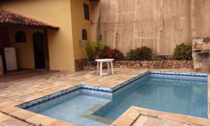 Casa na Vila Progresso em Pendotiba, 2 dormitórios, 175 m² por R$ 770.000