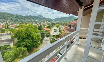 Linda Casa Condominio  Ubá, 5 Quartos Vista Deslumbrante