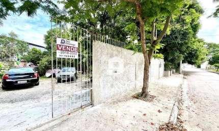 Terreno à venda na Rua Trinta e Cinco, Serra Grande, Niterói