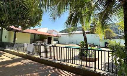 Casa com 6 quartos à venda na Rua Maria Caldas, São Francisco, Niterói