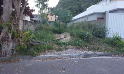 Terreno à venda na Rua Professor Benjamin Carias, Piratininga, Niterói