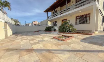 Casa com 4 quartos à venda na Avenida Professor Florestan Fernandes, Camboinhas, Niterói