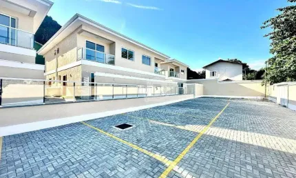 Casa com 3 dormitórios à venda, 87 m² por R$ 635.000,00 - Piratininga - Niterói/RJ