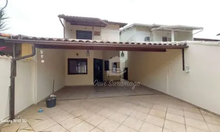 Casa com 3 dormitórios à venda, 150 m² por R$ 790.000,00 - Piratininga - Niterói/RJ