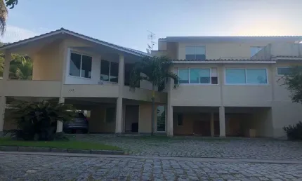 Casa com 6 dormitórios à venda, 600 m² por R$ 3.200.000,00 - Itaipu - Niterói/RJ