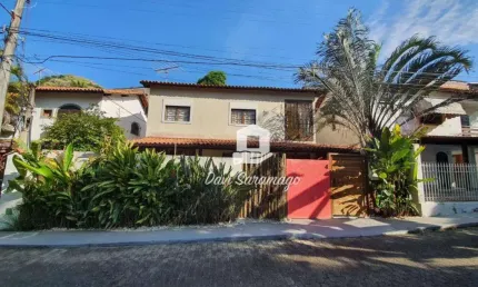 Casa com 4 dormitórios à venda, 180 m² por R$ 820.000 - São Francisco - Niterói/RJ
