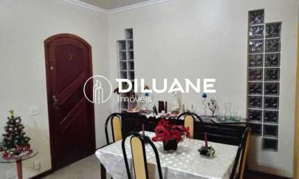 Casa com 2 quartos à venda na Rua Pedro Pinto, Barreto, Niterói, 300 m2 por R$ 700.000