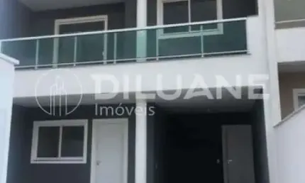 Casa com 3 quartos à venda na Rua Professora Angeolina Petrópolis, Itaipu, Niterói, 136 m2 por R$ 650.000