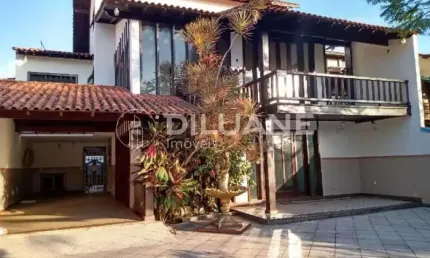 Casa com 4 quartos à venda na Rua General Rubens Rosado Teixeira, Piratininga, Niterói, 360 m2 por R$ 1.700.000