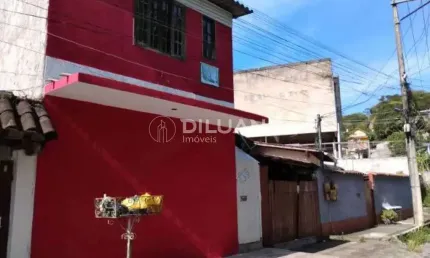 Casa à venda na Rua Nislândia, Rio do Ouro, São Gonçalo, 130 m2 por R$ 450.000