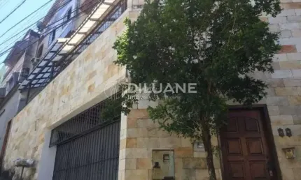 Casa com 4 quartos à venda na Rua São Cristóvão, Ponta D'Areia, Niterói, 271 m2 por R$ 1.300.000