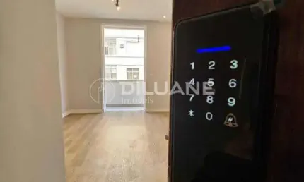 Apartamento com 3 quartos à venda na Rua Marquês de Olinda, Botafogo, Rio de Janeiro, 75 m2 por R$ 820.000