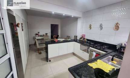 Sobrado com 4 dormitórios para alugar, 100 m² por R$ 4.740/mês - Vila Prel - São Paulo/SP