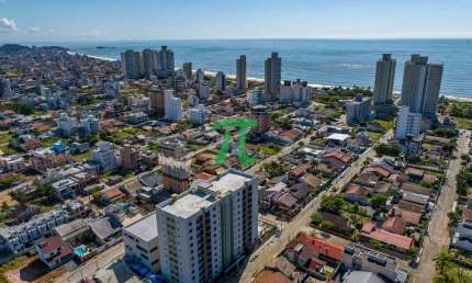 Apartamentos de 02 quartos com sacada e vista incrível para o mar de Piçarras.