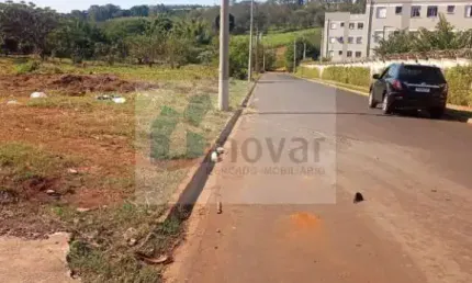 Terreno à venda no Centro, Serrana 