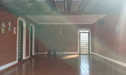 Casa com 4 quartos à venda no Jardim Castelo Branco, Ribeirão Preto  por R$ 443.000