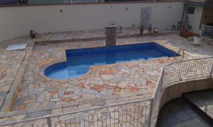 Casa com 3 quartos à venda no Parque dos Bandeirantes, Ribeirão Preto  por R$ 790.000