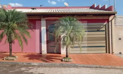 Casa com 2 quartos à venda no Parque Das Amoreiras, Serrana  por R$ 315.000
