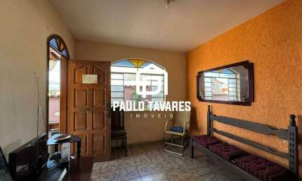 Casa de 3 Quartos para venda no bairro Nova Cintra, em Belo Horizonte.