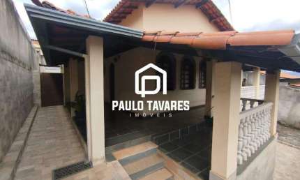 Casa de 03 quartos com suíte, para venda no bairro Camargos, Belo Horizonte/MG.