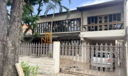 EXCELENTE CASA NA VILA SUIÇA À VENDA - ÓTIMA LOCALIZAÇÃO