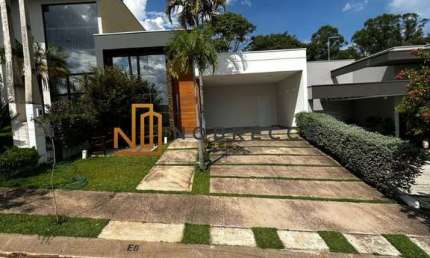 Casa térrea à venda no Condomínio Residencial Viena, em Indaiatuba/SP.