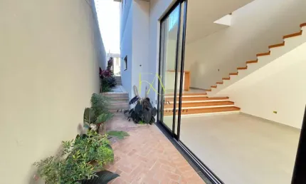 Casa para Venda em Atibaia, Loteamento Loanda, 3 dormitórios, 3 suítes, 5 banheiros, 2 vagas