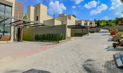 Casa em Condomínio para Locação em Atibaia, Vila Santista, 3 dormitórios, 3 suítes, 4 banheiros, 2 vagas