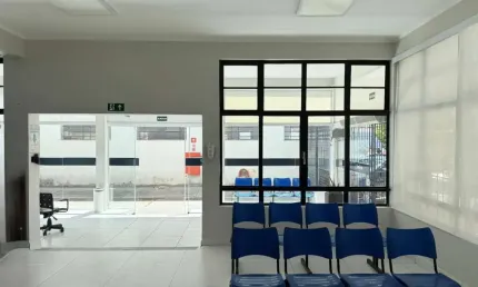 Sala Comercial para Locação em Atibaia, Alvinópolis, 15 banheiros