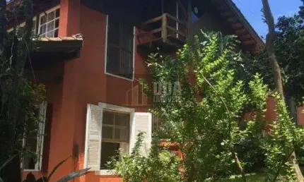 linda Casa Com Vista Mar em Florianópolis, bairro Vargem Grande