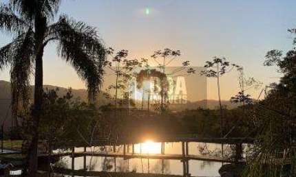 Chácara em condomínio fechado, Santo Amaro da Imperatriz.