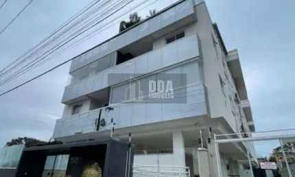 Lindo apto 2 dorm (suite), em Canasvieiras,sacada ,piscina.