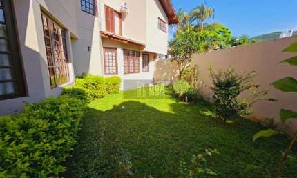 Casa a Venda em Florianópolis, bairro Córrego Grande