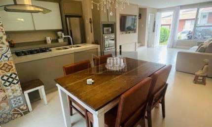 Casa em Condomínio 3 Quartos Florianópolis - SC - Sambaqui