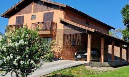 Linda casa em Condomínio fechado, Santo Amaro da Imperatriz