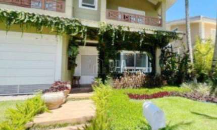 Bela casa entre praia e Bosque Amoraeville/Jurerê Internacional