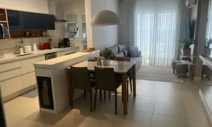 Apartamento com 02 suítes a 50 metros da praia de jurerê