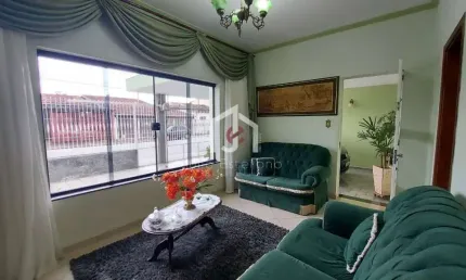 Casa com 3 quartos à venda na Rua São Benedito, Estiva, Taubaté por R$ 590.000