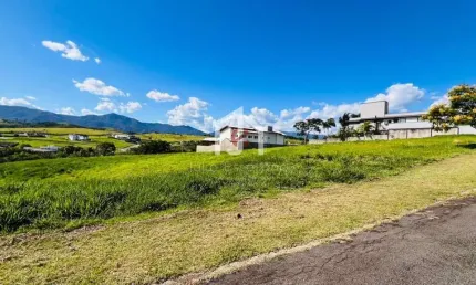 Terreno em condomínio fechado à venda no Village da Serra, Tremembé  por R$ 328.000
