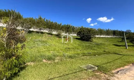 Terreno em condomínio fechado à venda no Village da Serra, Tremembé  por R$ 317.000