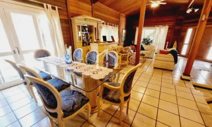 Casa em condomínio fechado com 3 quartos à venda no Condomínio Vale do Sol, Tremembé  por R$ 1.970.000
