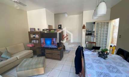 Casa em condomínio fechado com 3 quartos à venda na Rua Voluntário Benedito Sérgio, Estiva, Taubaté por R$ 530.000